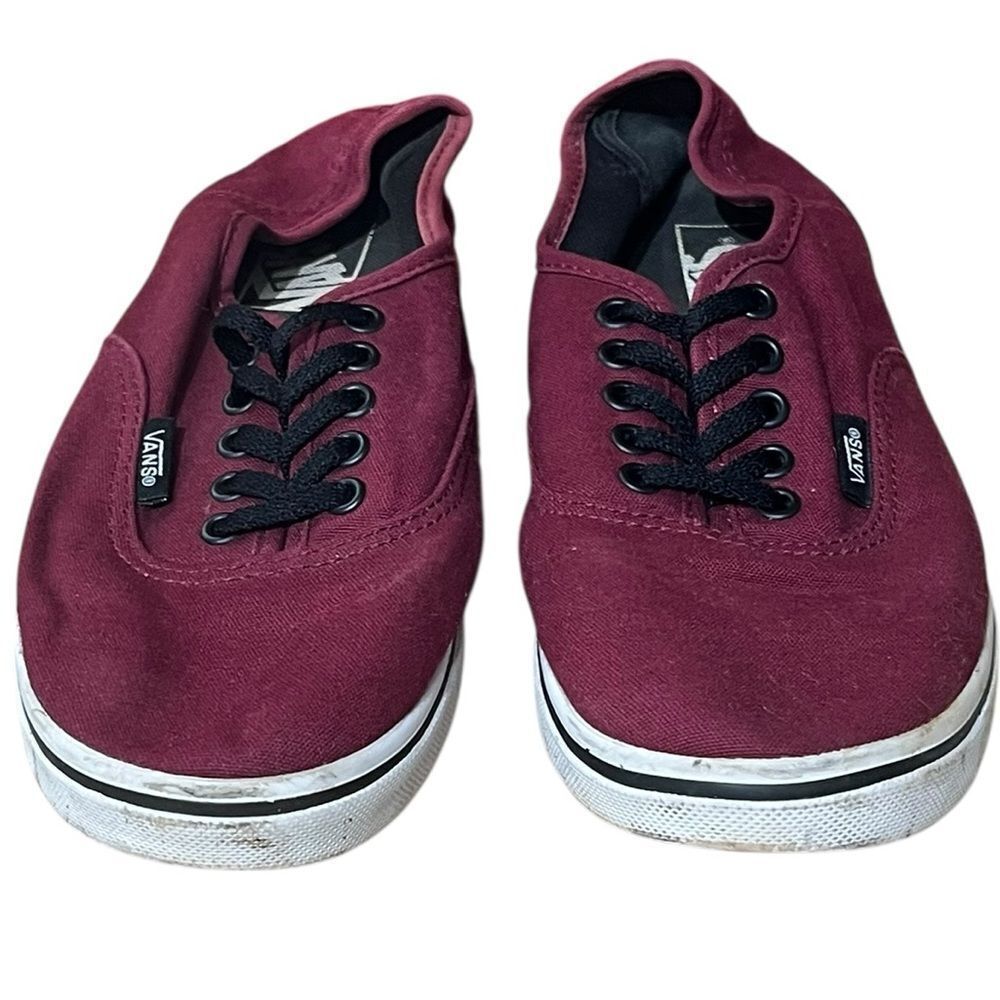 Vans Cranberry Red and Black‎ Sneakers, EU 38.5, US Women’s 8